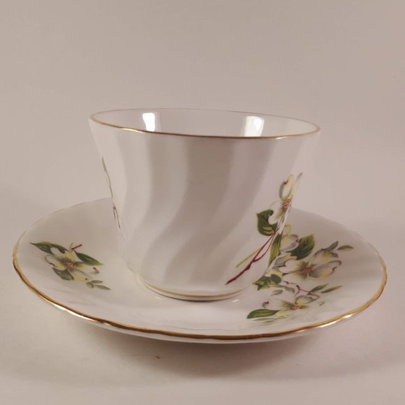 Vintage Delphine China Green & White Swirl Teacup and Saucer - Picture 5 of 9